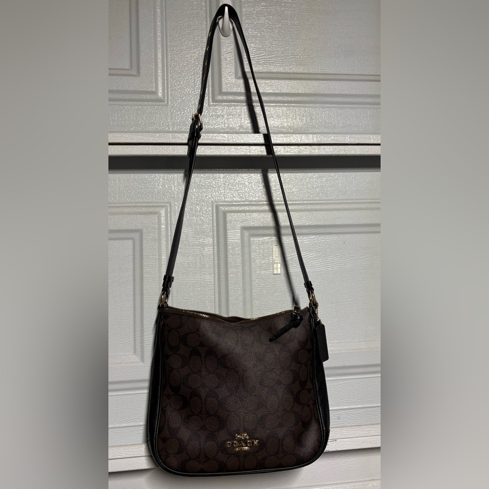 Coach Dark Brown Signature Shoulder Bag with Gold Hardware - Picture 3 of 10